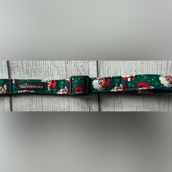NWOT Aring Pet Christmas Collar – Santa Print – Adjustable – Cat/Small Dog - Picture 1 of 3